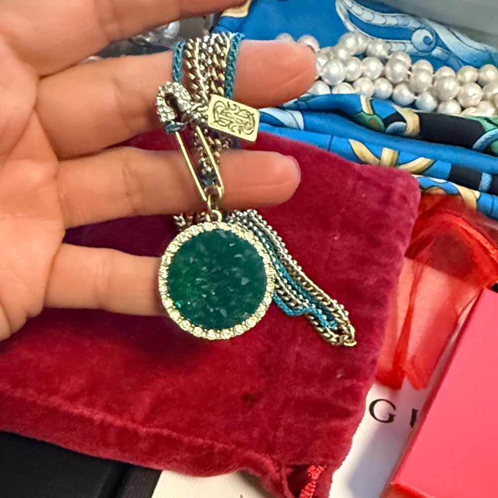 Elegant Green Pendant Necklace